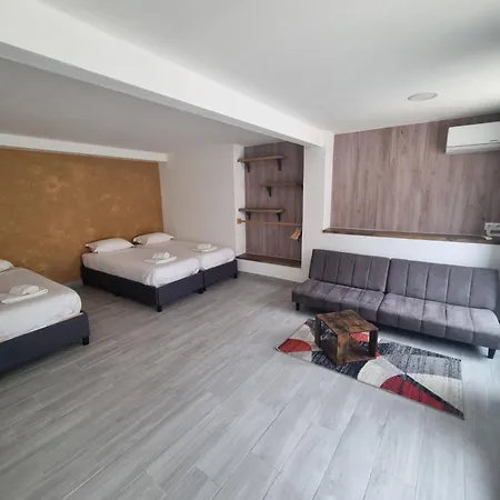 Casa de hóspedes G3 Gamboa 3*